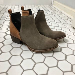 DIBA booties size 7.5